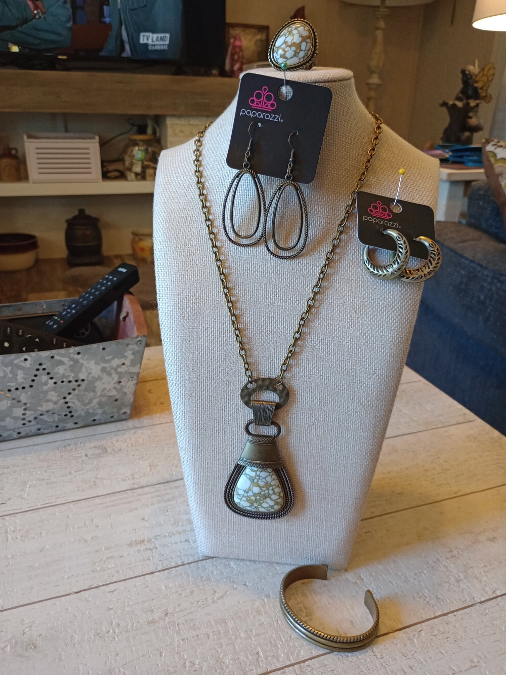 paparazzi Brass-Tone White Marbled Stone Necklace Set